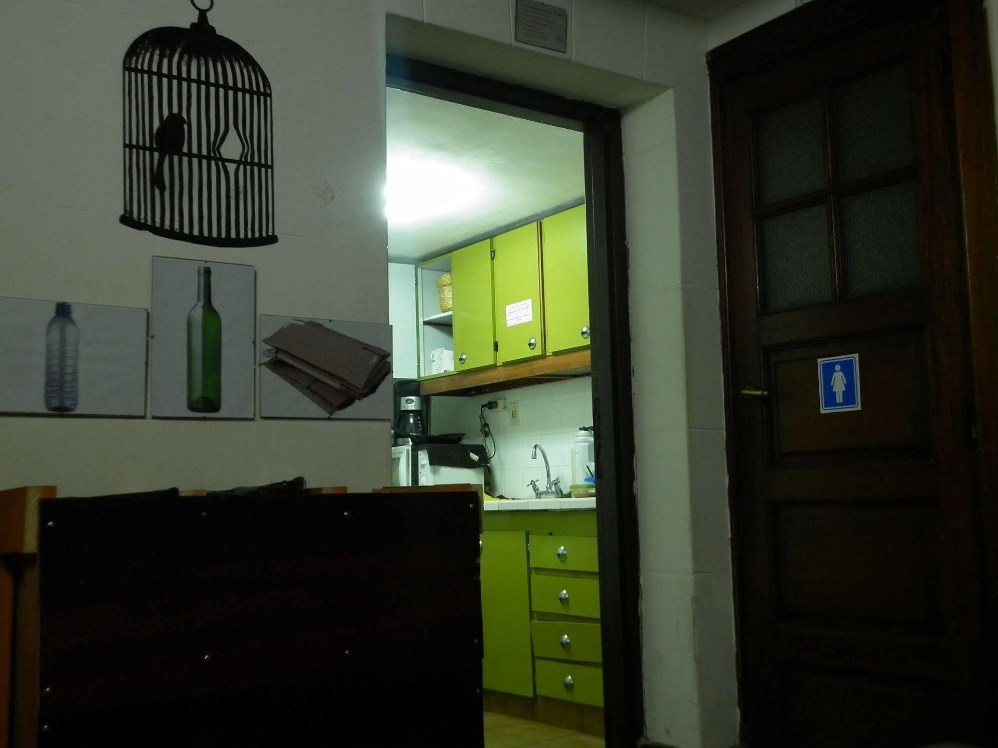 VI Luz Y Entre Hostel Buenos Aires Bagian luar foto