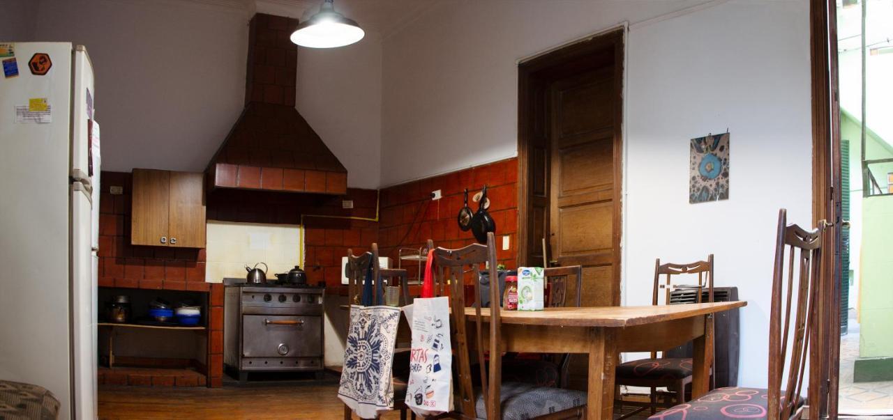 VI Luz Y Entre Hostel Buenos Aires Bagian luar foto