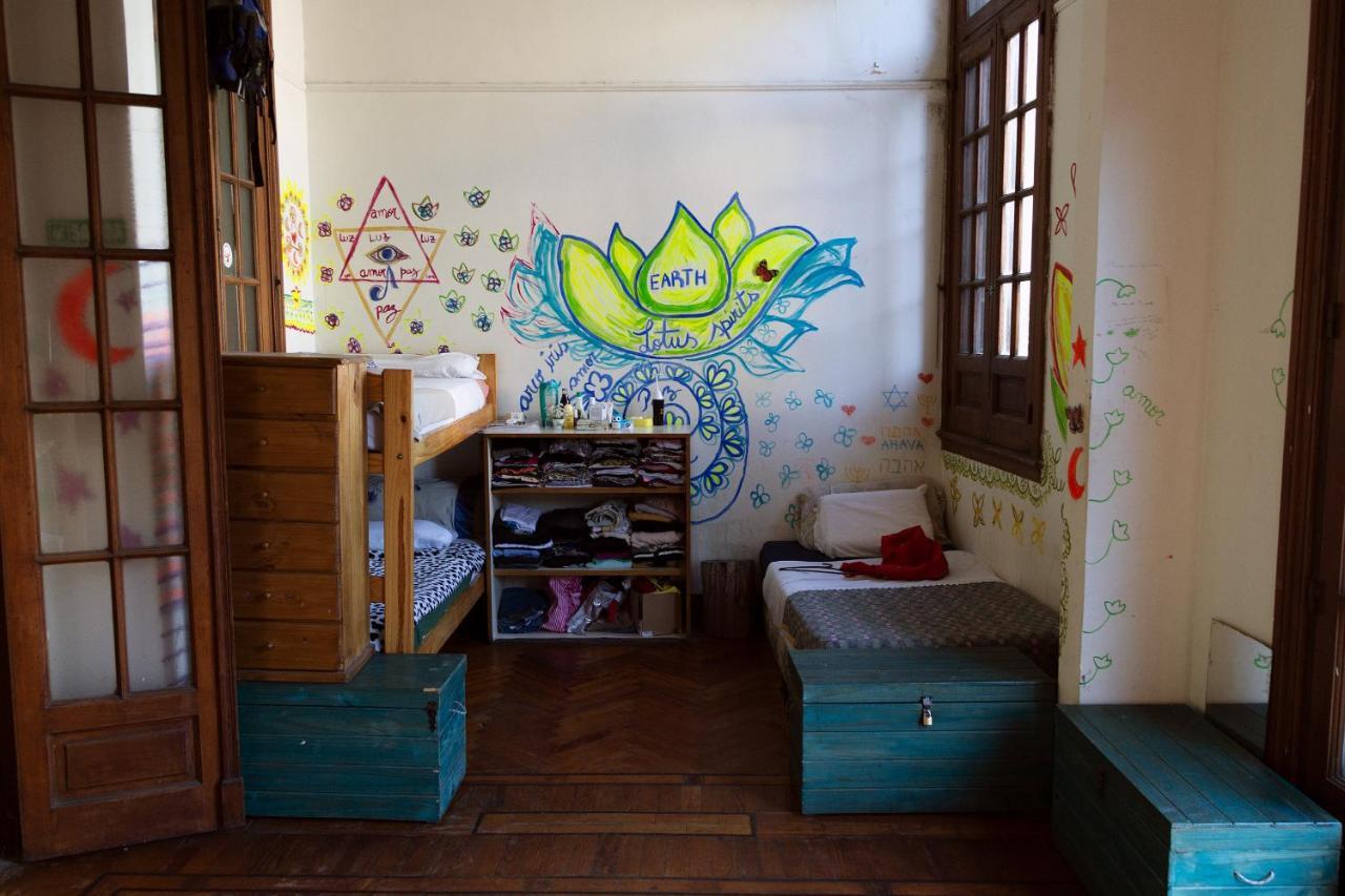 VI Luz Y Entre Hostel Buenos Aires Bagian luar foto