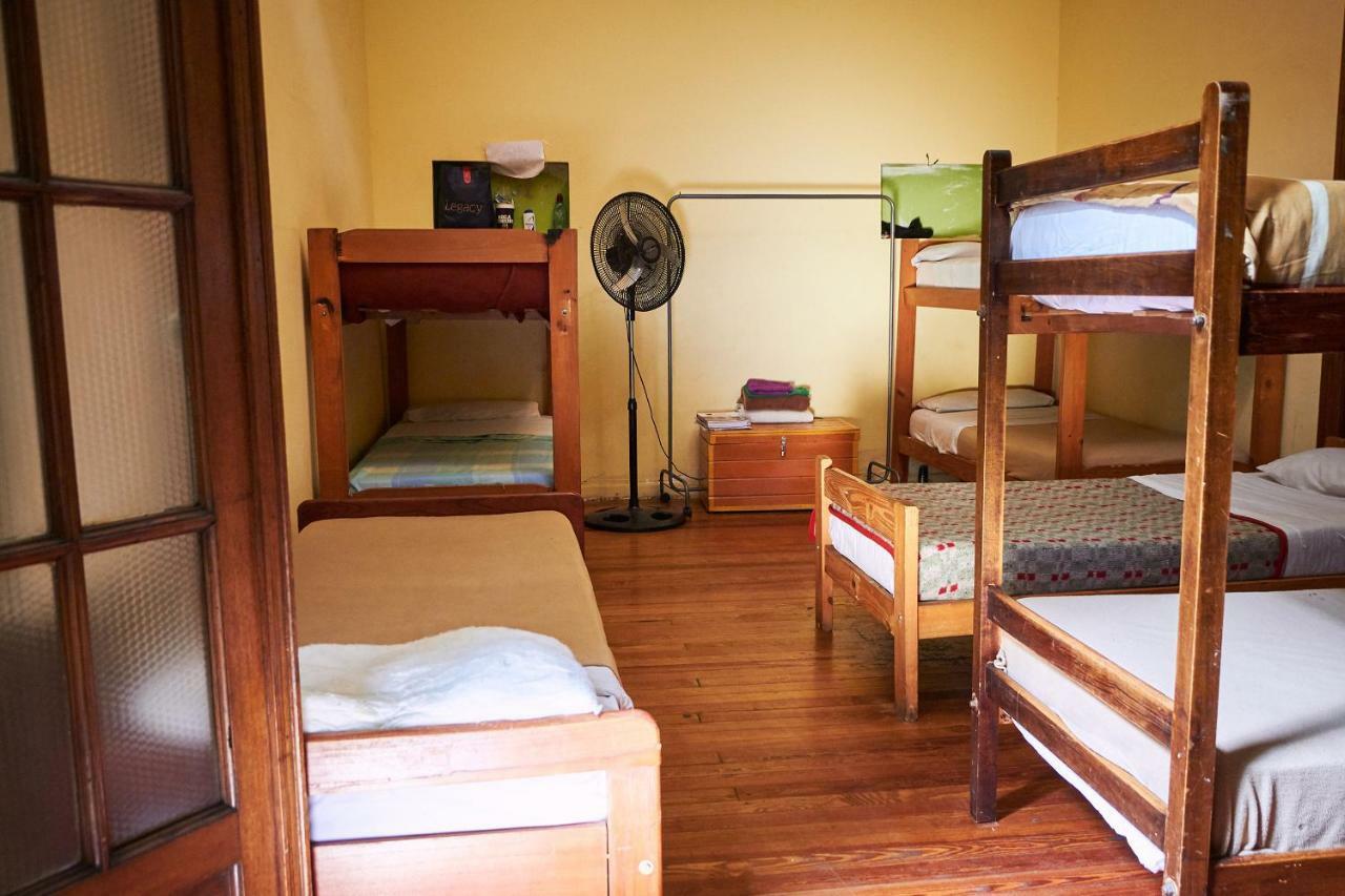 VI Luz Y Entre Hostel Buenos Aires Bagian luar foto